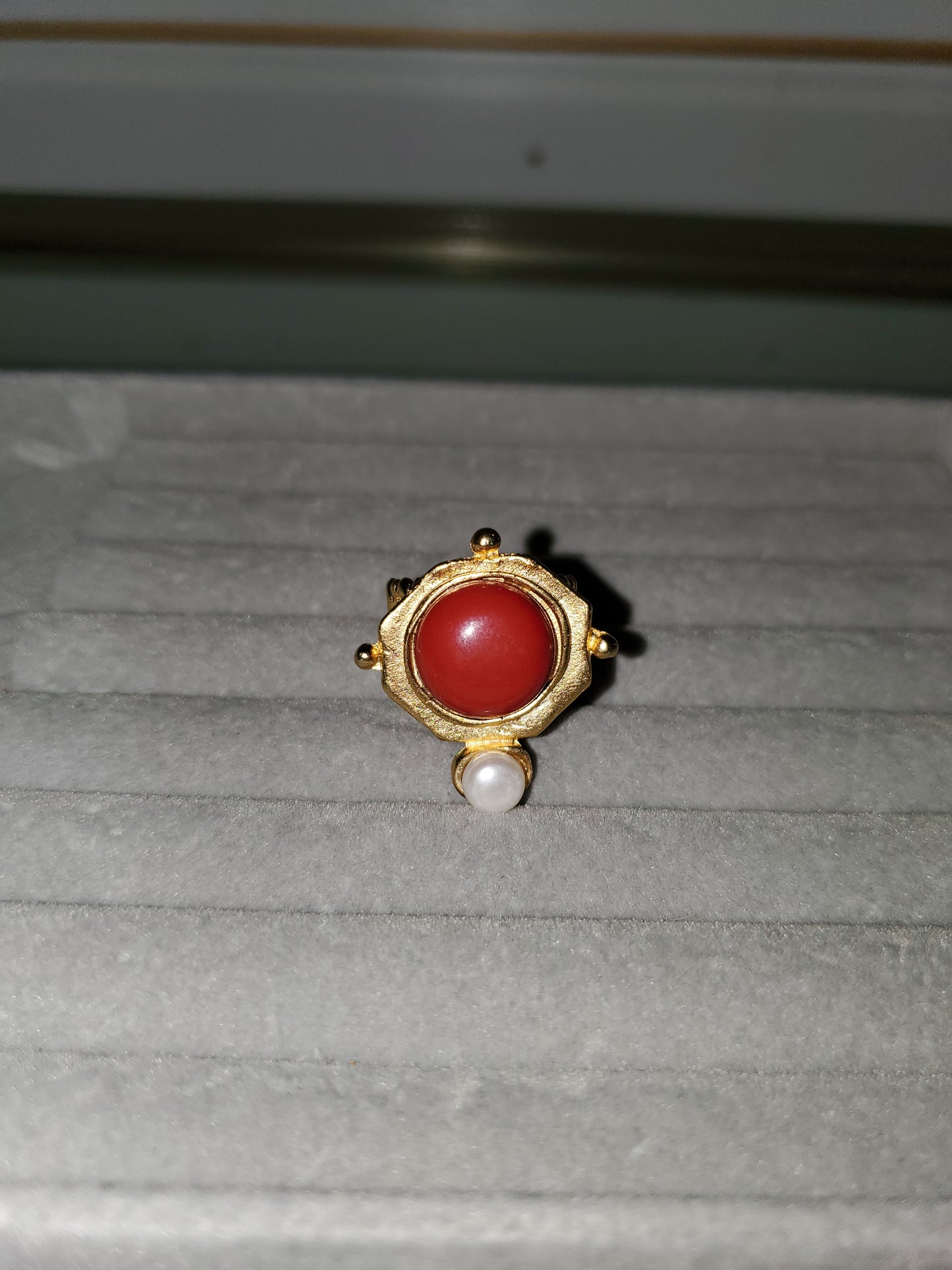 Susan Shaw Pearl Red Stone Ring